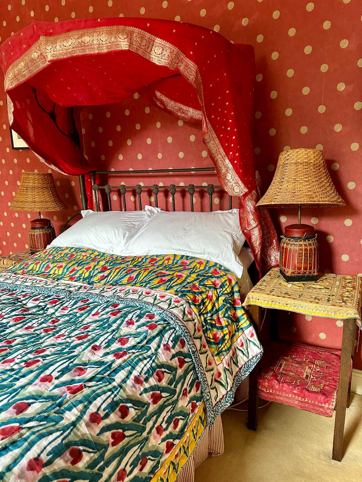 Tulip Block Printed Super King Sized Quilt